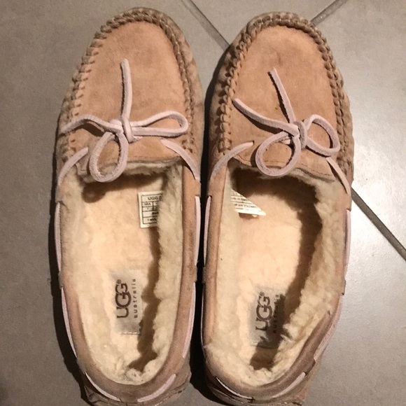 UGG flat - Picture 1 of 3